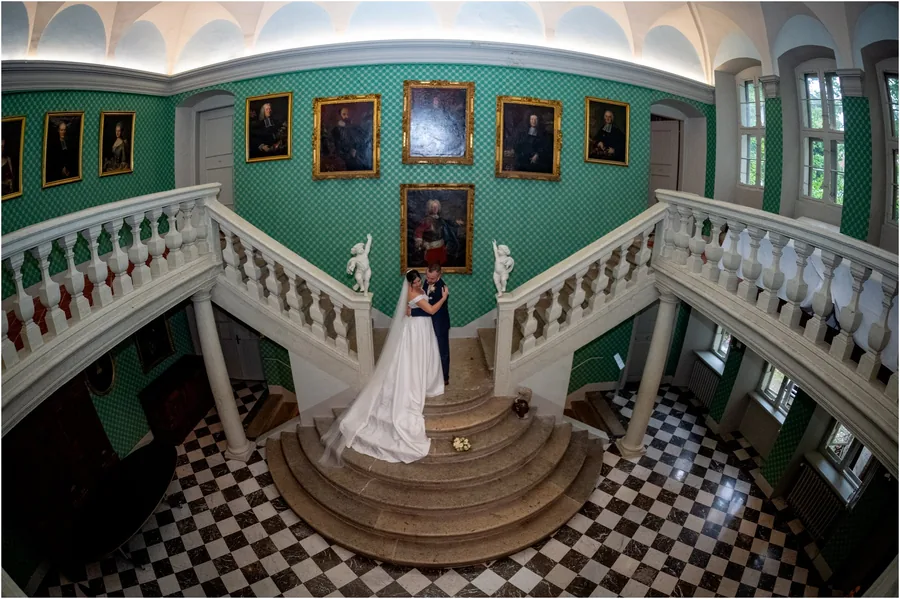 Luana e Pascal matrimonio Soletta Svizzera Palazzo von Roll