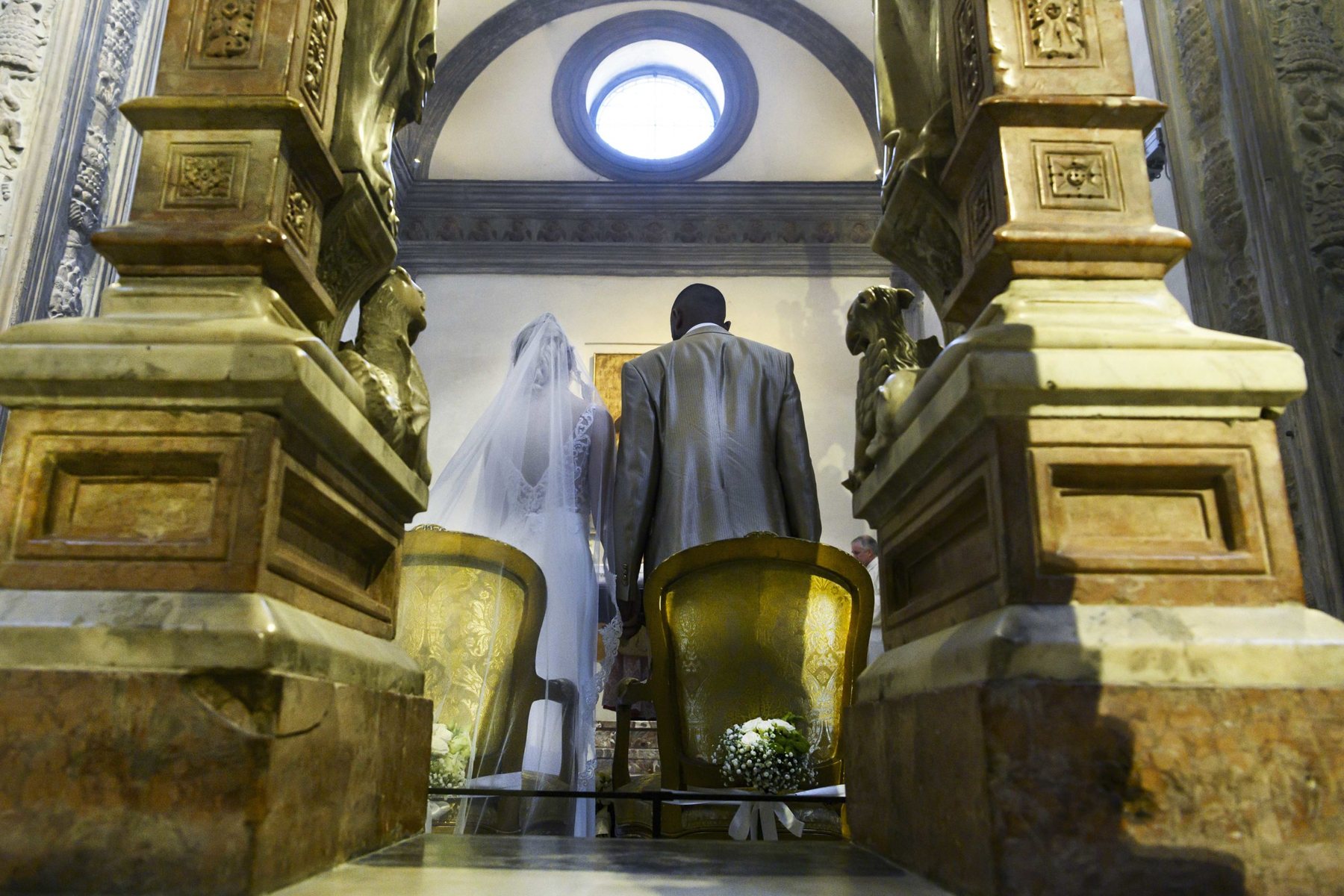 Prospettiva d autore balaustre marmo e oculo chiesa Milano